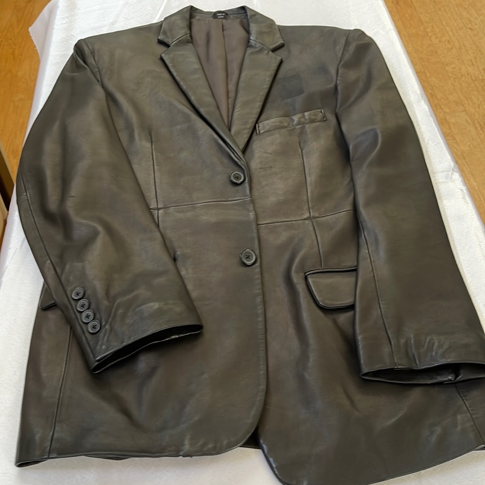 International Concepts leather jacket, size small, color black